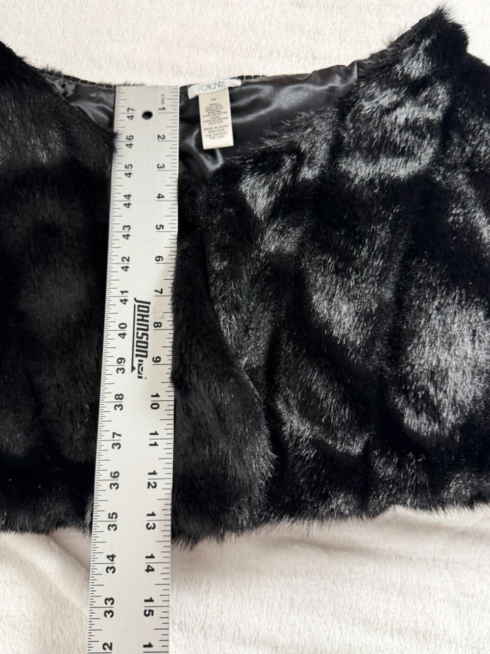 Cache Faux Fur Shawl Womens S/M Black Capelet Shrug Wrap Poncho Evening Winter - Picture 7 of 7